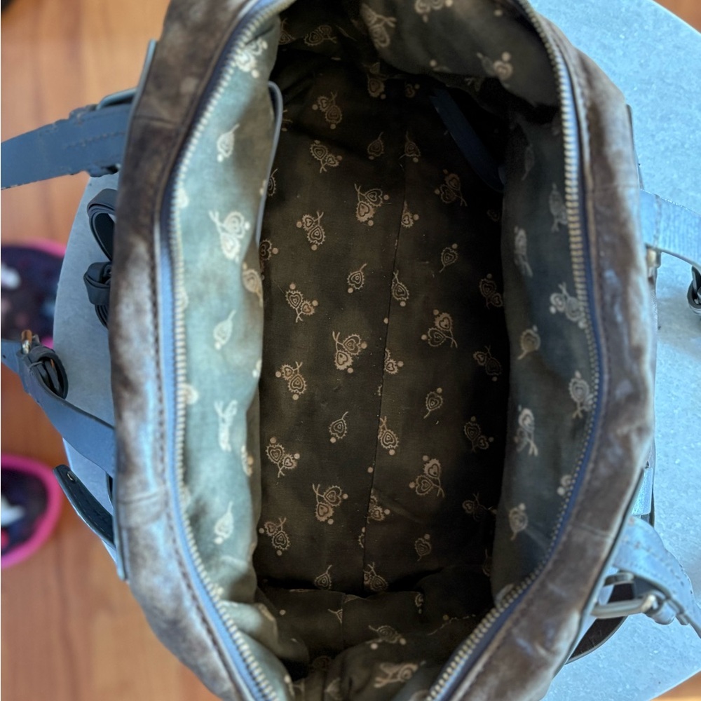 Anthropologie Schuler and Sons Philadelphia soft grey leather bag. - Picture 5 of 6